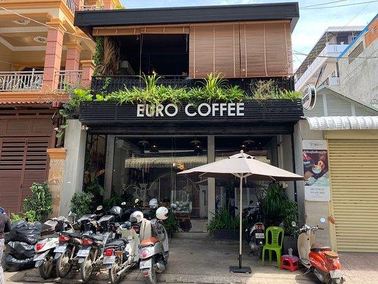 EURO Coffee & Bakery